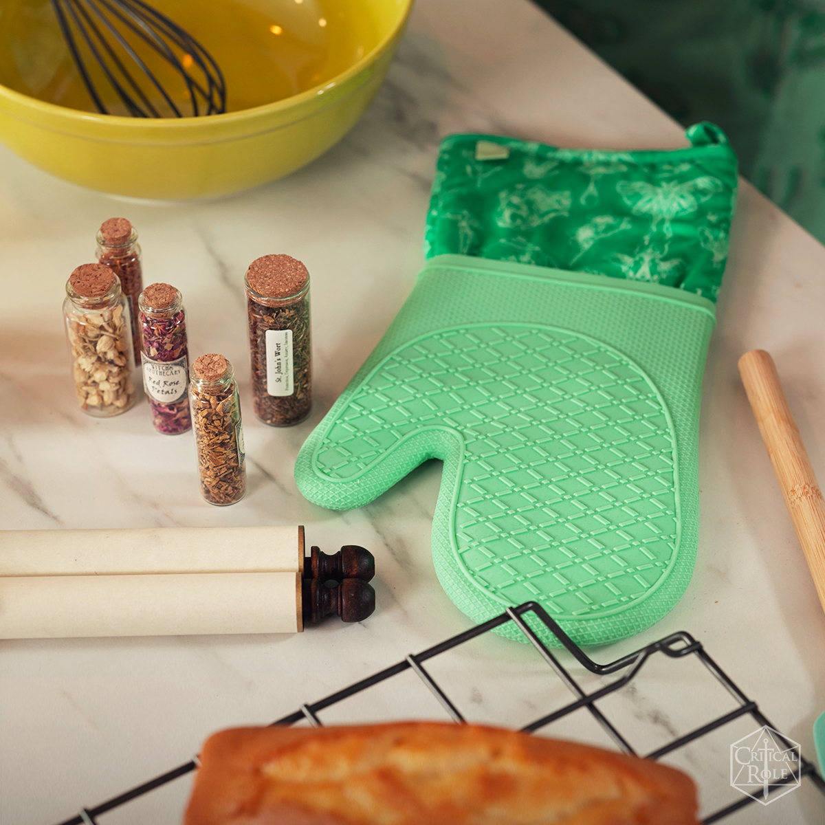 Green Potholders + Oven Mitts